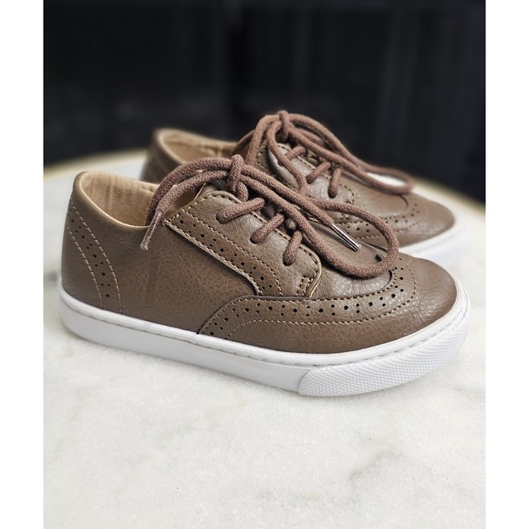 Janie and Jack Wingtip Sneaker - Brown - Size 10 Little Boy - Picture 3 of 9
